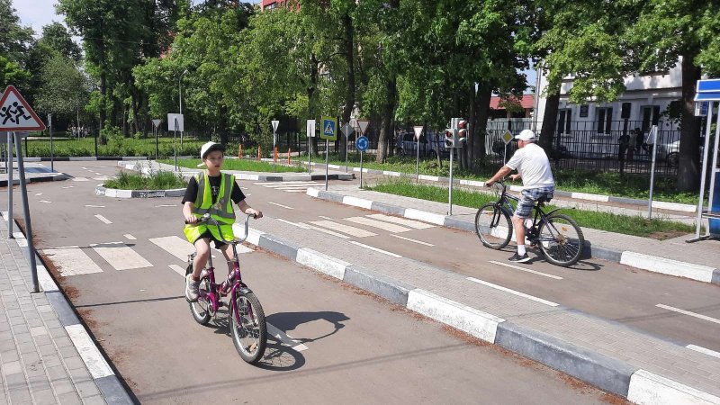 Богородские школьники соревновались в умении грамотно и безопасно осуществлять движение на велосипеде